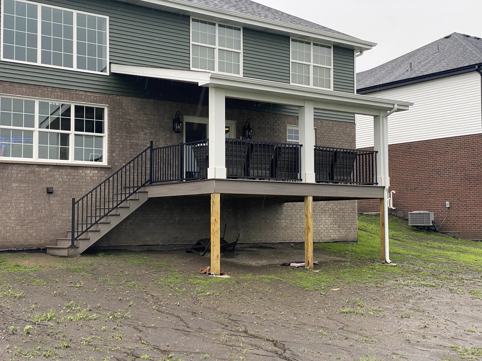 Composite deck built by EZ Custom Homes in New Lenox, IL