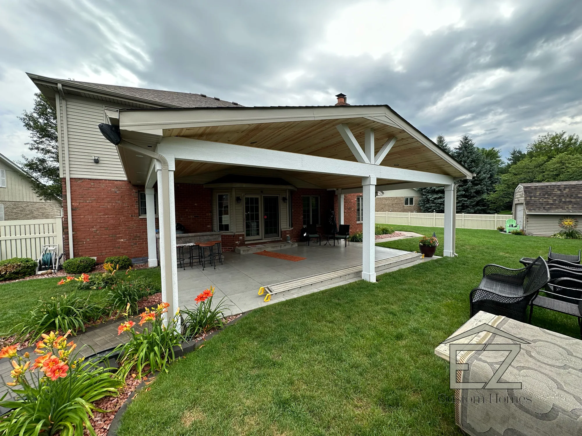 Front entry patio built by EZ Custom Homes in New Lenox, IL